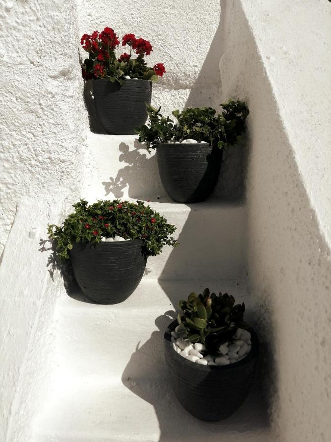 Santorinian Lava House Villa Pýrgos Esterno foto