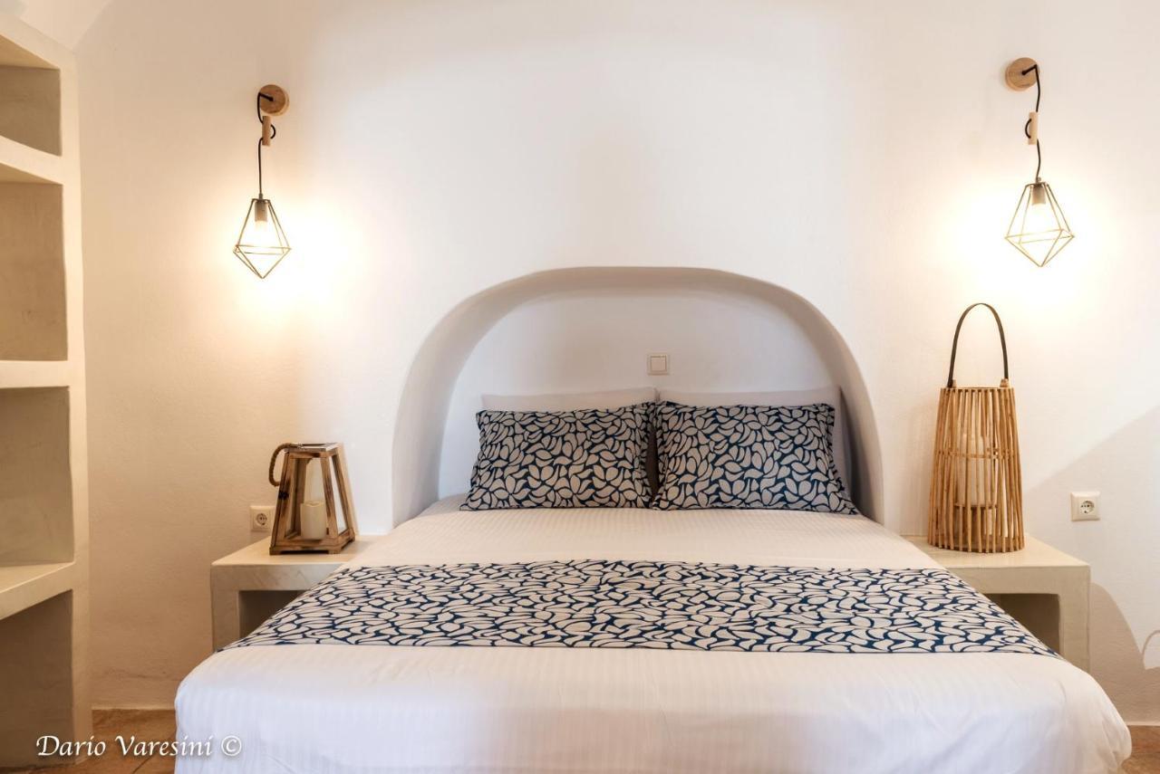Santorinian Lava House Villa Pýrgos Esterno foto